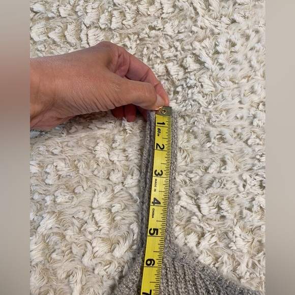 Forever 21 Sweater Crop Top / Tank Size S - Picture 4 of 5